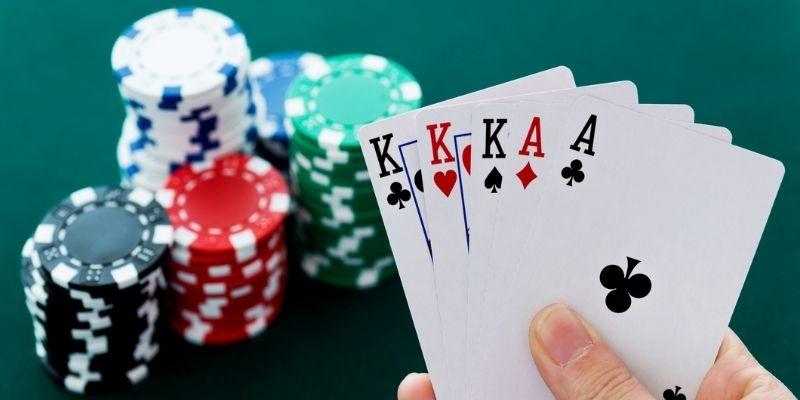 Thuật ngữ Poker rất hữu ích trong việc giao lưu quốc tế của bài thủ